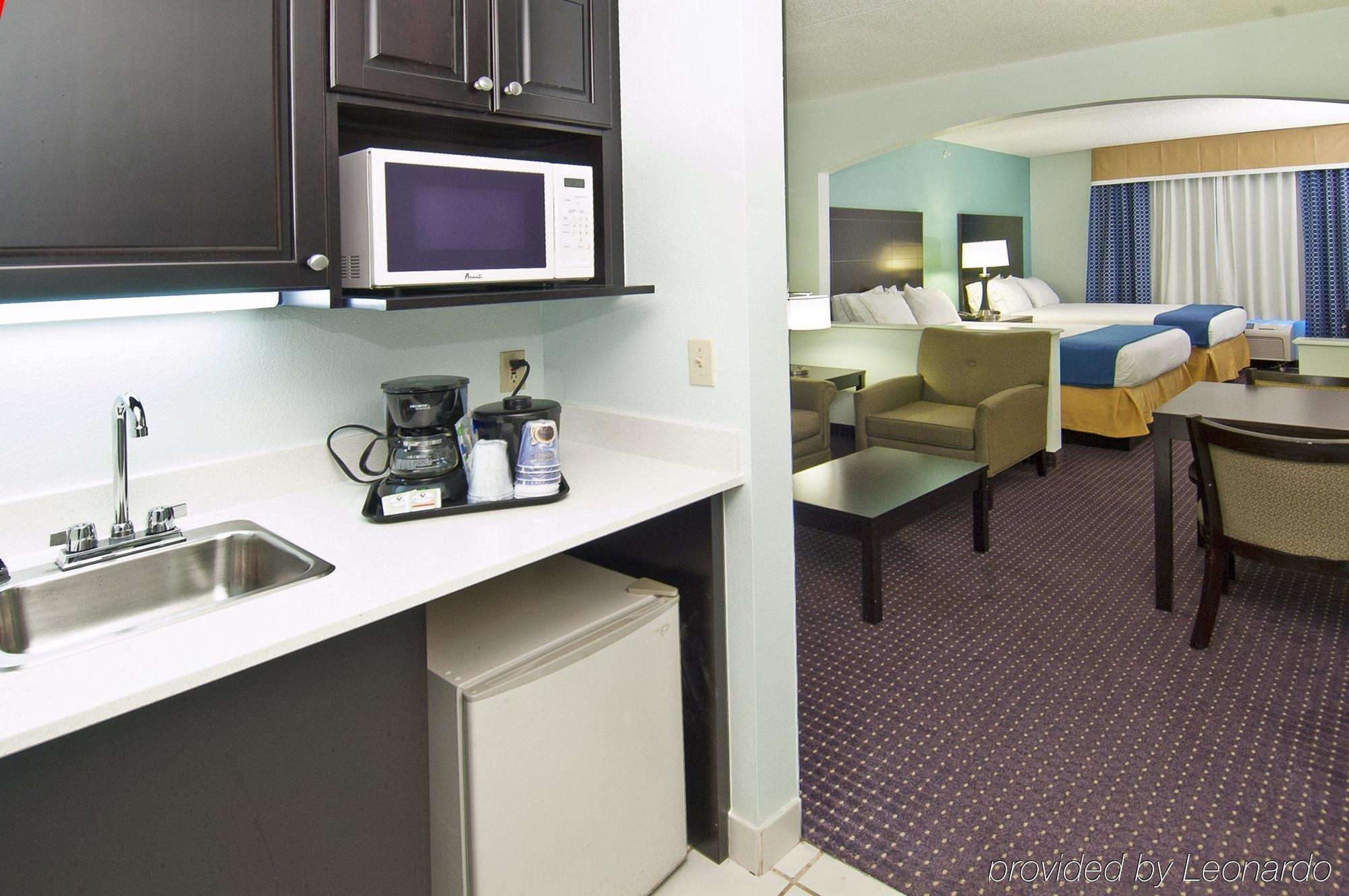 Holiday Inn Express & Suites Plant City, An Ihg Hotel מראה חיצוני תמונה